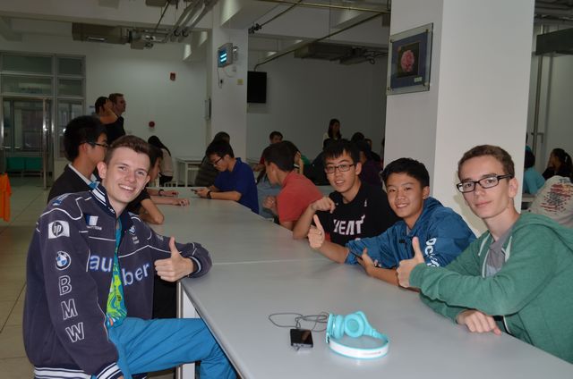 Treffen zum Abschiedsessen in der Mensa