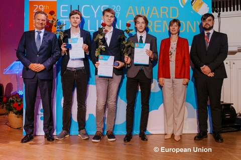 Matthias Grützner, Julian Egbert und Arne Geipel bei der Preisverleihung