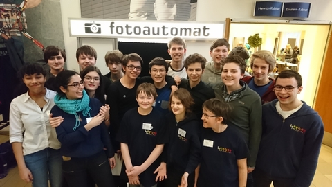 Alle Herder-SchülerInnen beim Regionalwettbewerb Jugend forscht