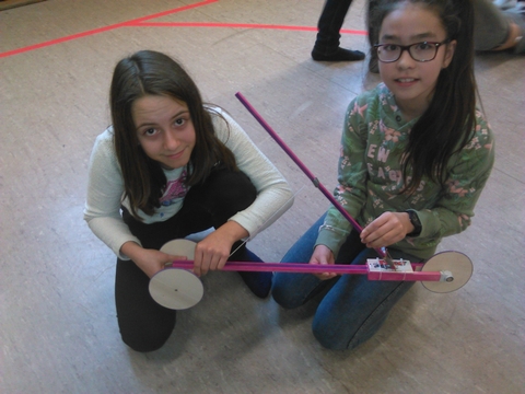 Mausefallenauto und seine Erbauer Mausefallenauto und seine Erbauerinnen