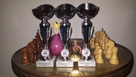 Pokale des Mannschaftsturniers