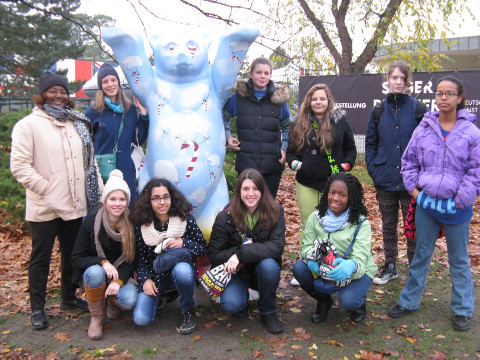 Gruppenfoto Austauschschülerinnen Gruppenfoto mit Austauschüler/innen