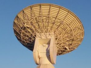 Eine der zahlreichen Satelliten-Schüsseln des ESA Redu Centre