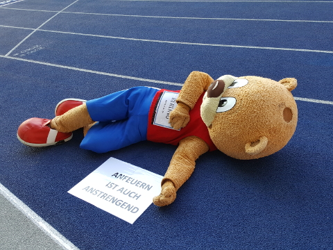 Bild vom erschöpften Maskottchen Berlino